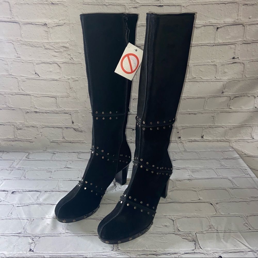 NWOB Stuart Weitzman Conan Studded Black Suede Knee Boots Size 8.5